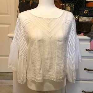 American Eagle white top
